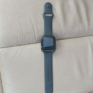 Apple watch 4 with cellular and gps